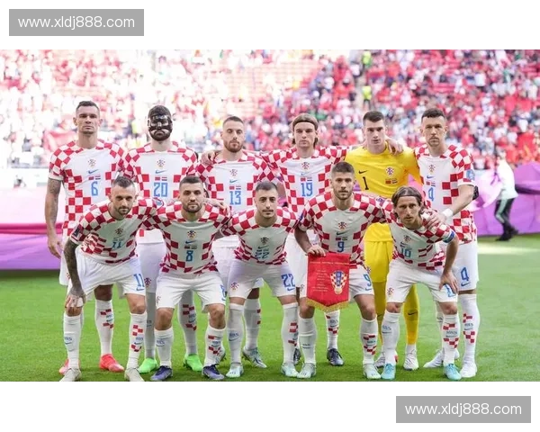 世界杯足球冠军背后的荣耀与奋斗故事全景解析 世界杯足球冠军背后的荣耀与奋斗故事全景解析